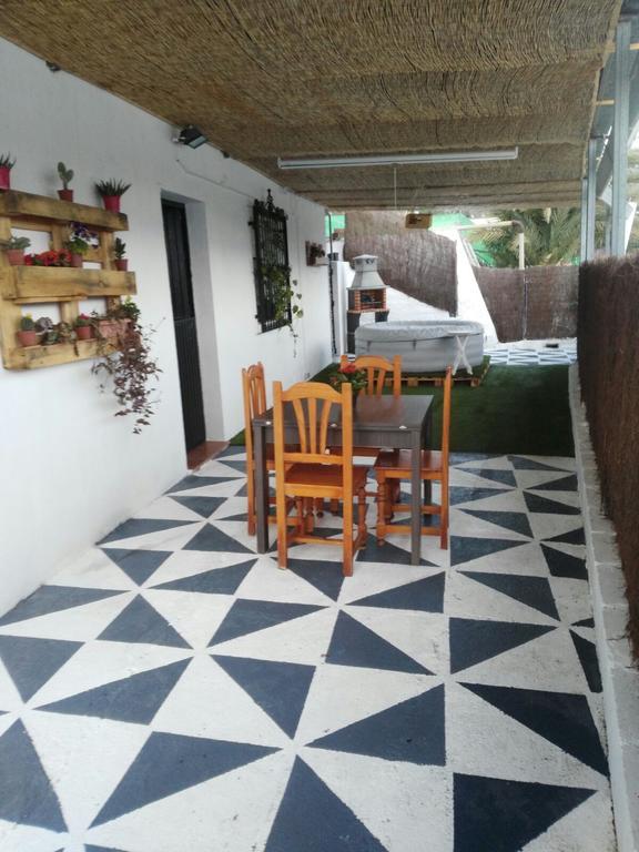 Cortijo Rural El Escondite Берха Екстер'єр фото